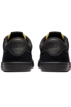 Buty Nike SB FC Classic