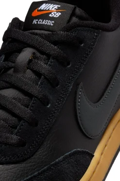 Buty Nike SB FC Classic