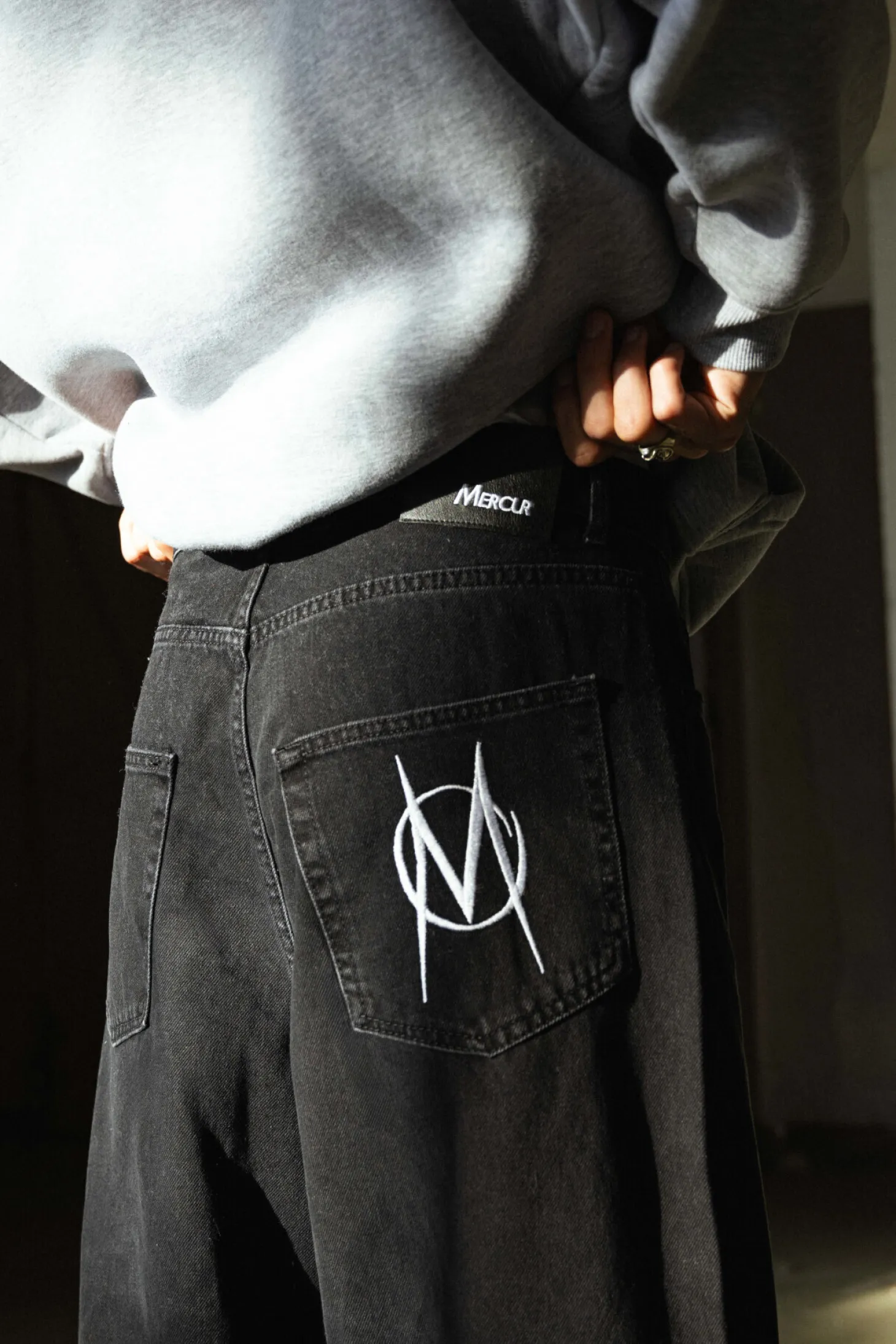 Spodnie Mercur Loose Monument