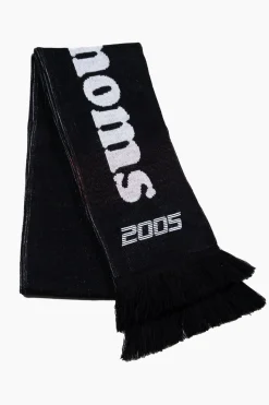 Szalik 2005 I <3 Hot Moms