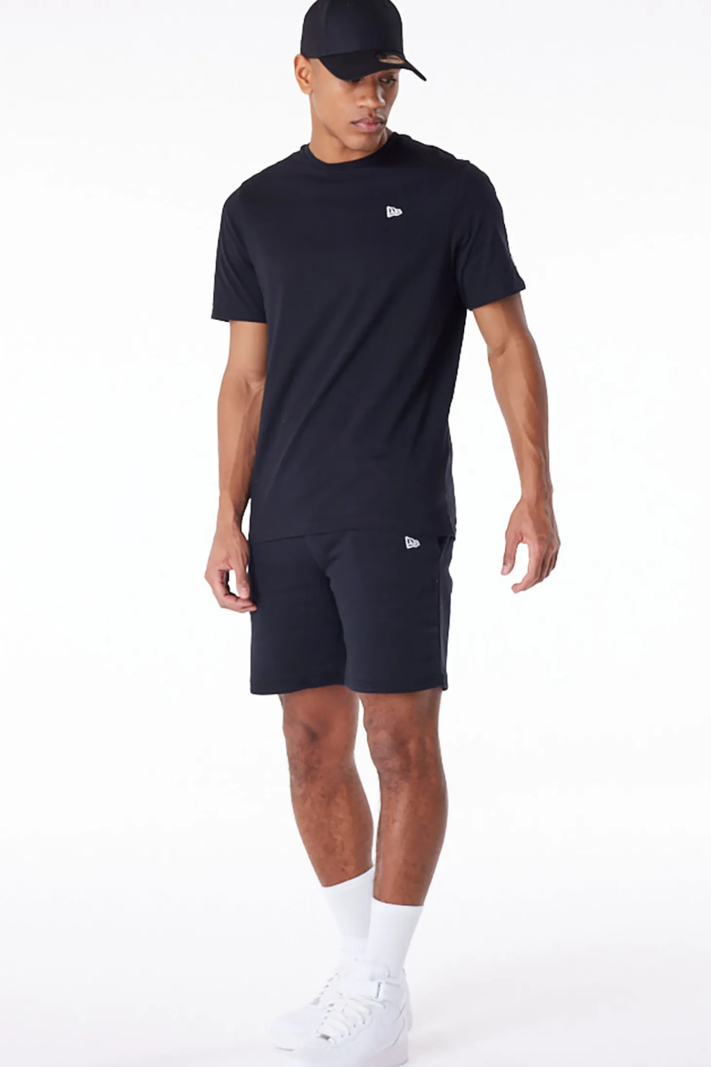 Szorty New Era Essential